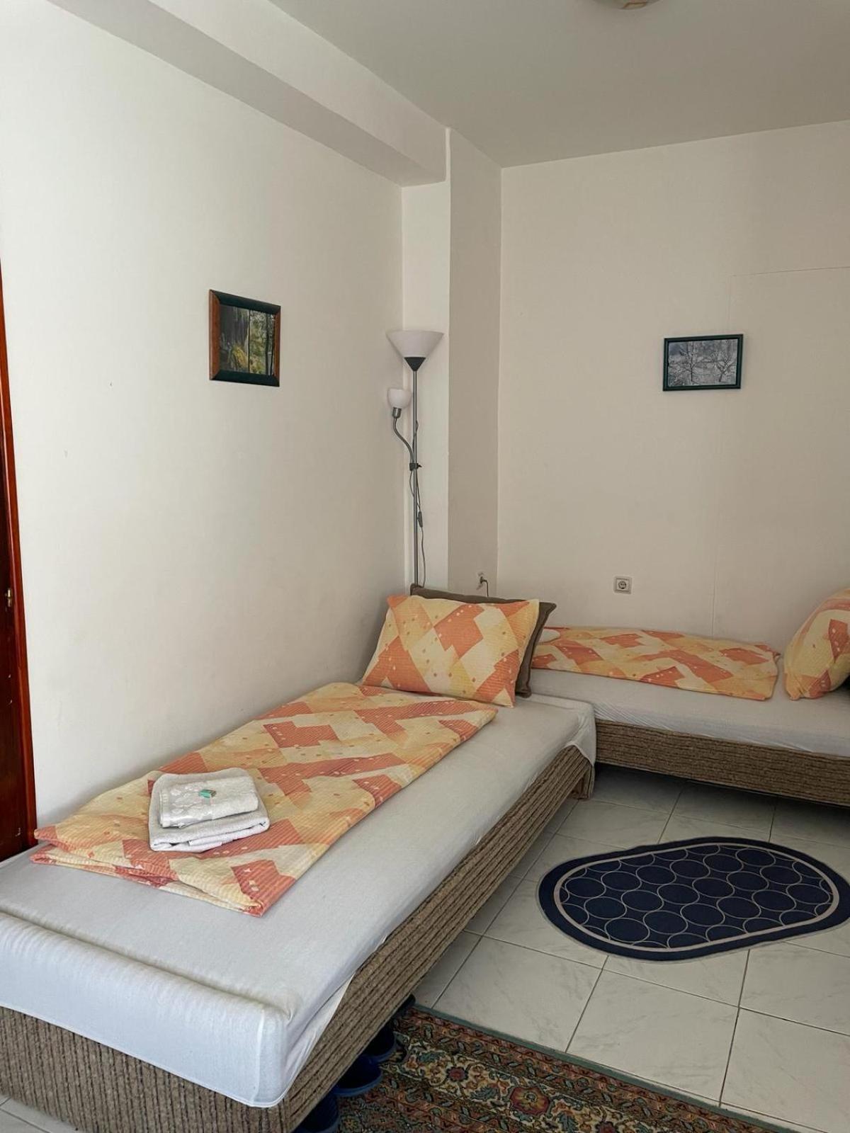 Nela Apartmani Ni Buitenkant foto